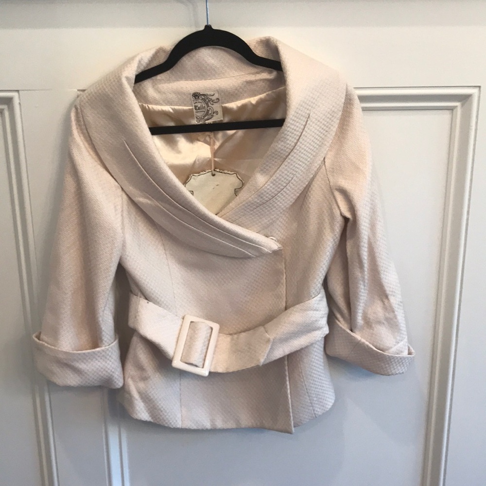 Tulle cream lined belted 3/4 sleeve jacket